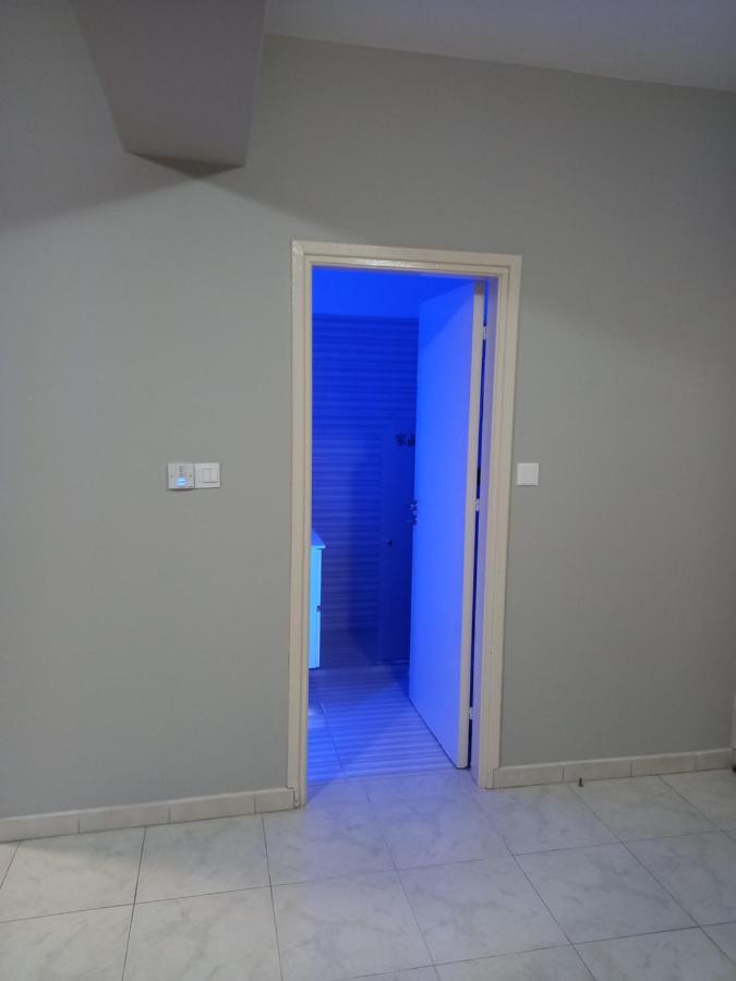 Old Town Studio Apartment Larnaca Eksteriør billede