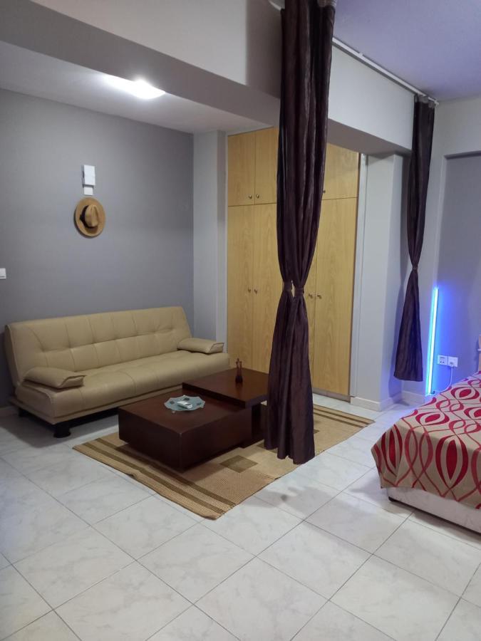 Old Town Studio Apartment Larnaca Eksteriør billede